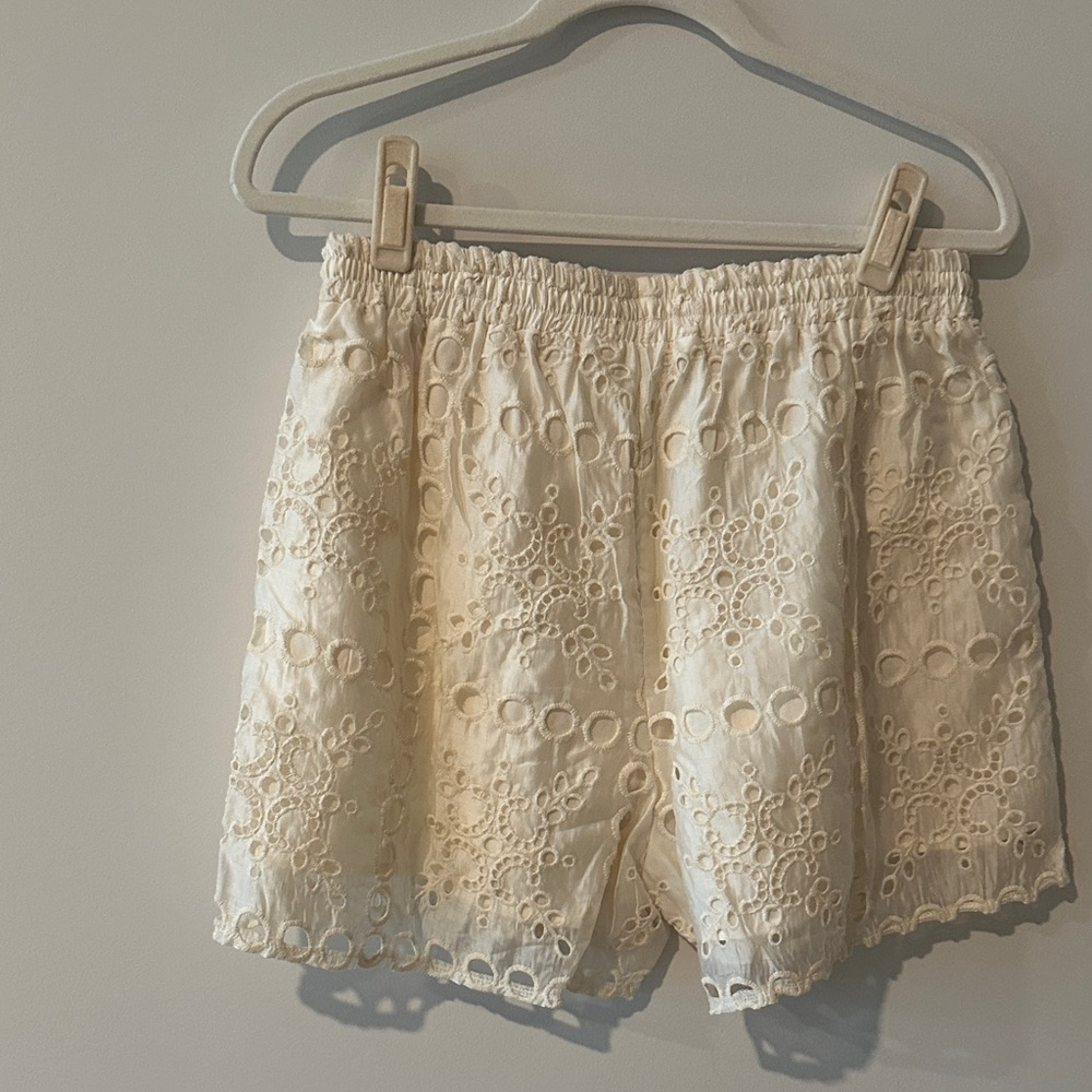 Eyelet Lace Cream Women's Shorts by APLACE - Picture 13 of 13
